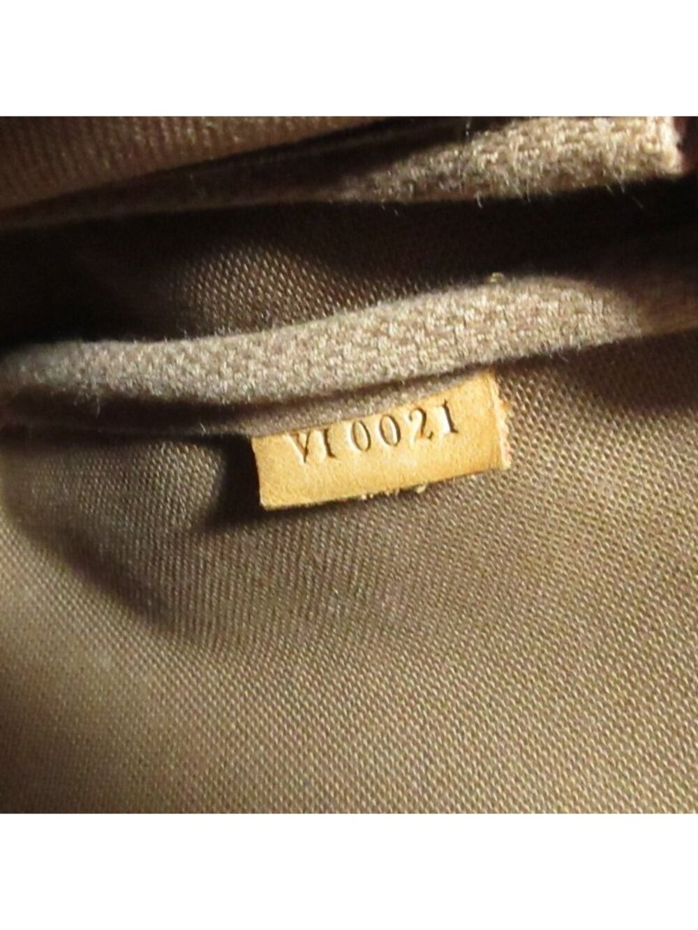 Louis Vuitton Monogram Pochette Pouch Brown - Picture 12 of 15